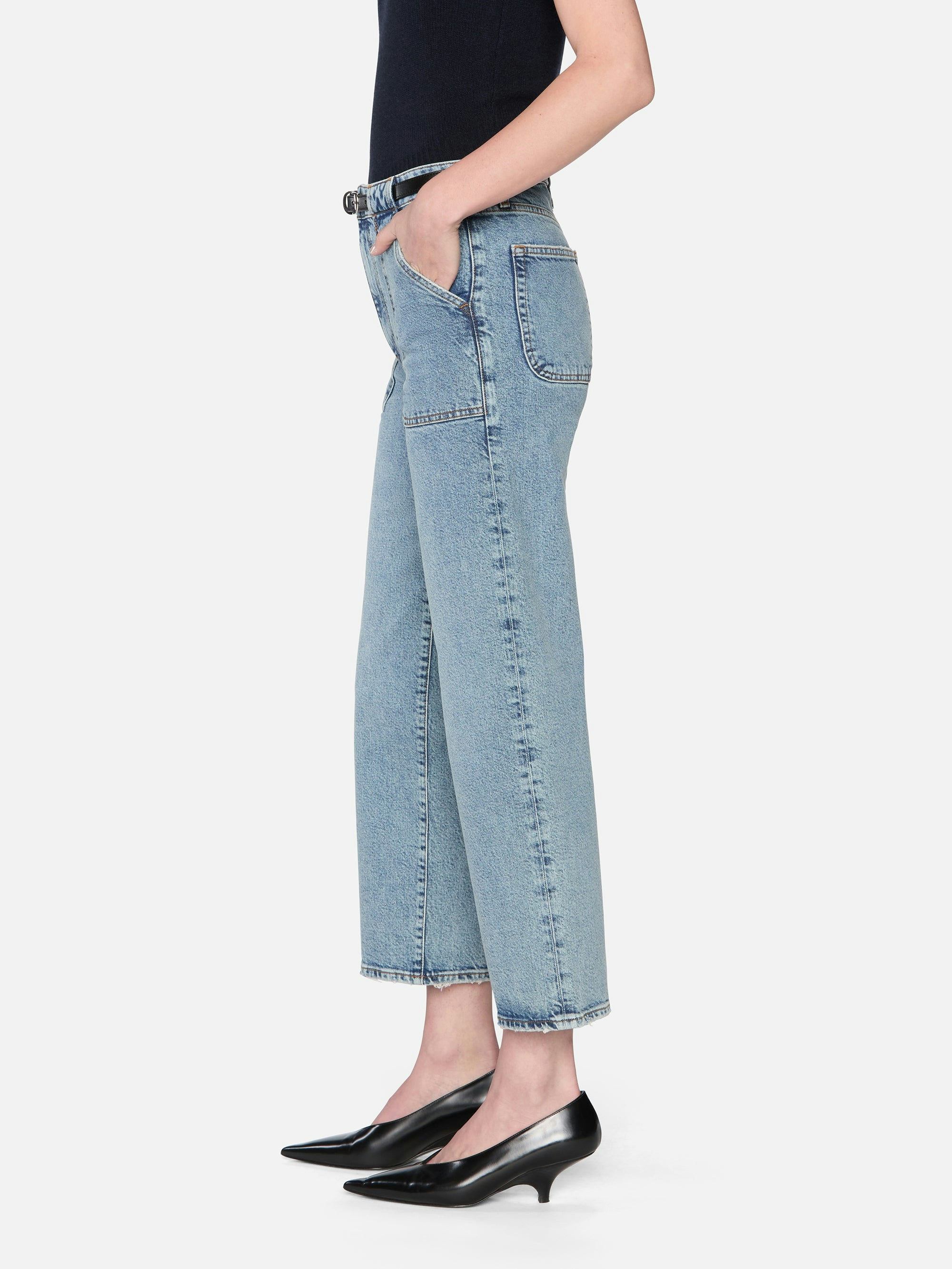 jeans side angle image alt:fit2